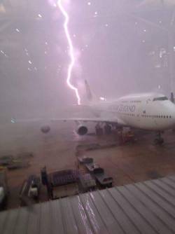 daily-meme:  Lightning At The Airport.http://daily-meme.tumblr.com/