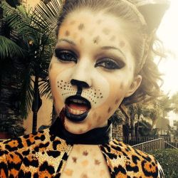 sexy-kemonomimi:  Sammi Hanratti as cheetah.
