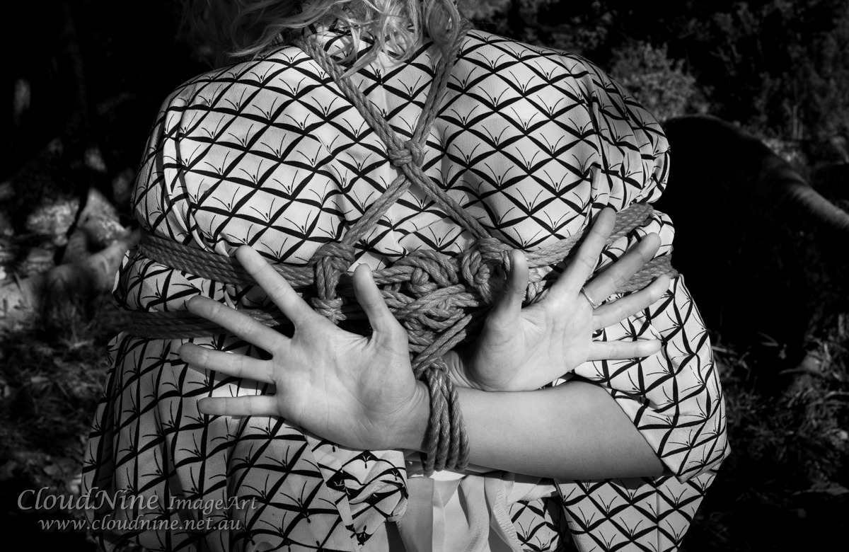123avalon:  Beautiful Fig tree - Model Dealande - Rope: Avalon - Photo: Cloud Nine