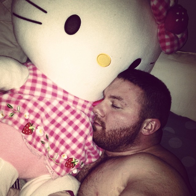 cutecubs:  bigjoetex:  Another hot bearded Viking (with his Hello Kitty doll)  Love