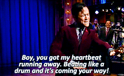 killerkanye:  Joseph Gordon-Levitt lip syncing Super Bass (x) 