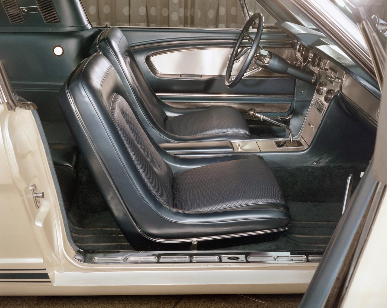 futuramobiles:  1964 Edsel Ford Mustang