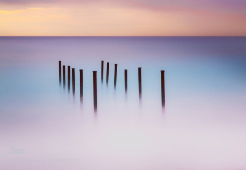 random-photos-x:  Sticks by maeddes. (http://ift.tt/1zWdClf)