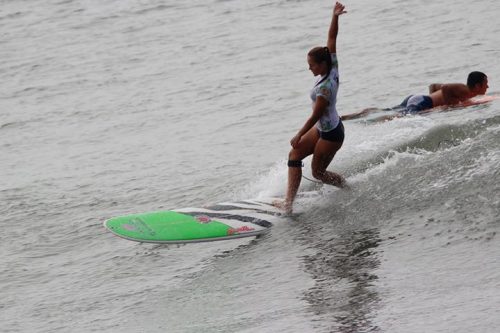 surfandbefree.tumblr.comThiari Mandelli