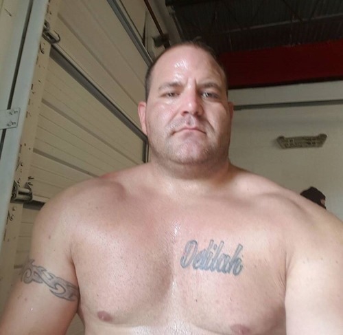 musclebear5: Am I the only one who has a huge fetish for muscle cops ? Nice