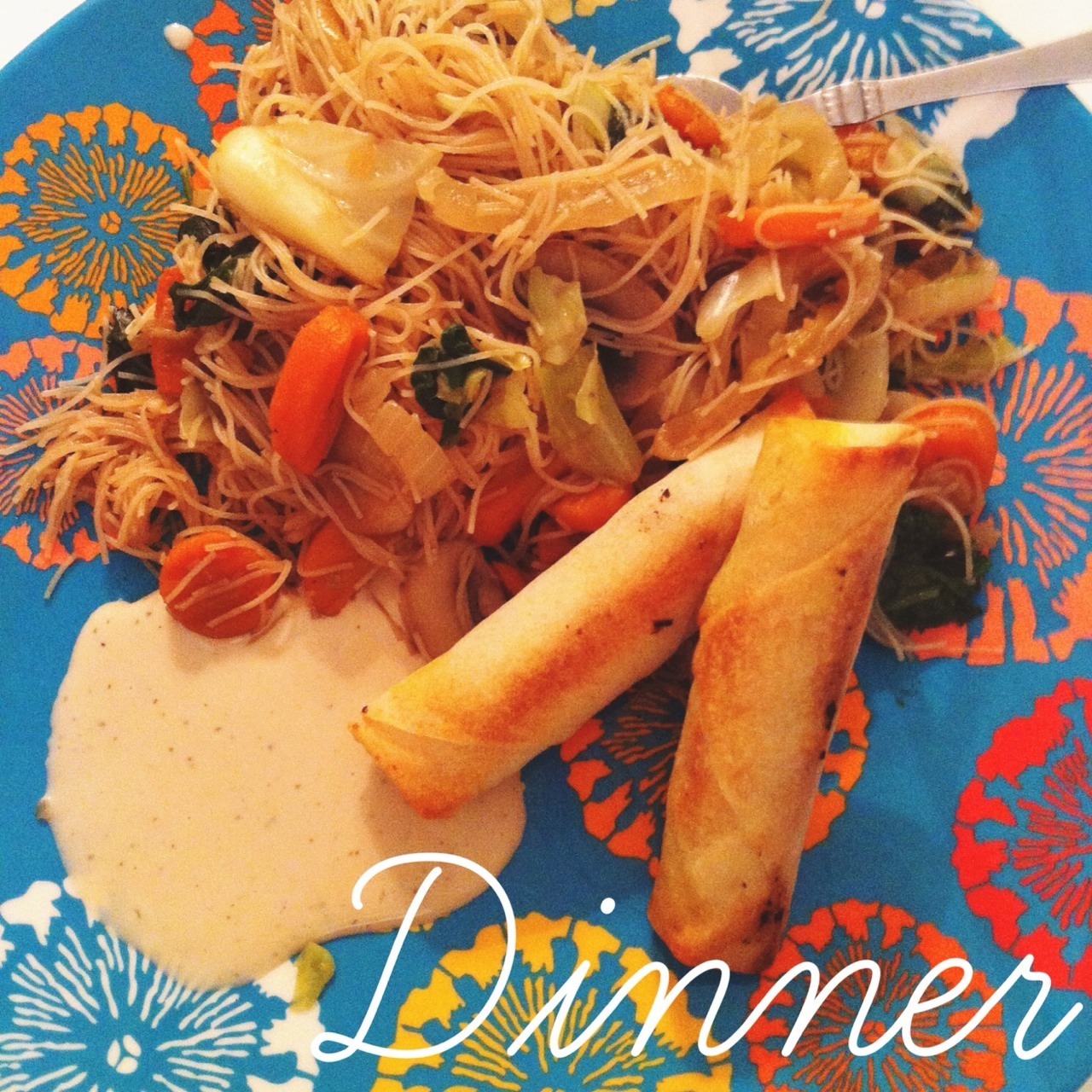vbacktofit:  Homemade Baked Lumpia with a healthier version of Pancit. 😋😋😋😋