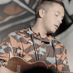 tylerandthejosephs:  the judge/holding onto you