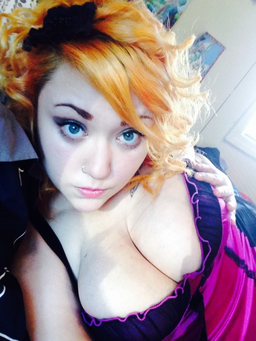 fuckmylittlecuntdaddy:  fuckmycuntdaddy:  curls :)  Who doesn’t love free stuff and girls squirting? Want to see a 14 minute video of me squirting and fucking my ass with a toy? Go to this URL: http://www.mygirlfund.com/BeatrixxKiddo and create an mgf