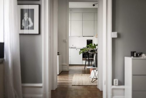 Relaxed Single Apartment | Stockholm, SwedenLayout: (Source: innerstadsspecialisten.se, Tu
