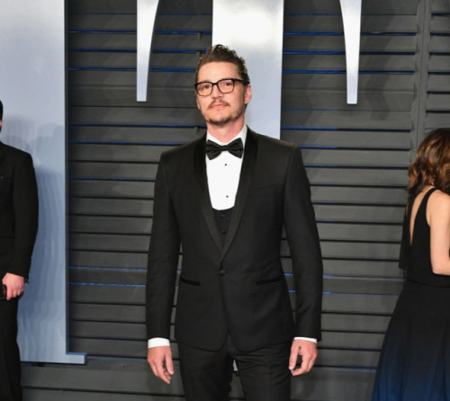 pascalisporn:Pedro Pascal attends the 2018 Vanity Fair Oscar Party hosted by Radhika Jones at the Wa