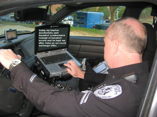 seriousjones:  powerburial:  Hello is this the police? Someone made up a post on