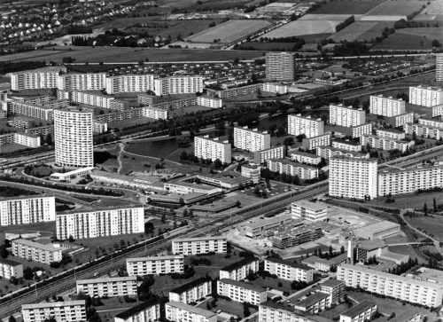 The Neue Vahr Siedlung (10.000 residential units) in Bremen, Ernst May/Hans Bernhard Reichow/Max Säu