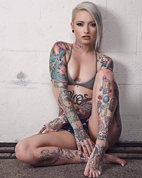 allgrownsup:  Vany Vicious inked and sexy