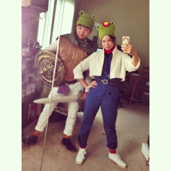 jeffliujeffliu:  jonesypop:  Jeff and I are Frog and Slippy Toad for Halloween!  Best costumes!! Best frogs!!