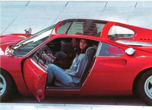 vintageclassiccars: 1966 Ferrari 365 P Pininfarina Its main feature was that of having a coup&e