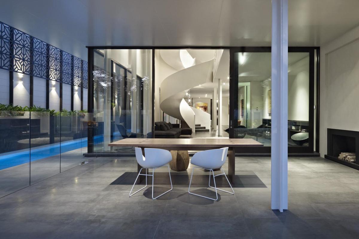 nonconcept:  Verdant Avenue Home in Toorak, Australia by Robert Mills Architects.