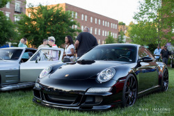 lowlife4life:  IMG_4550 by ILDS_Evan on Flickr.  damn&hellip;with the amg chillin right next to it