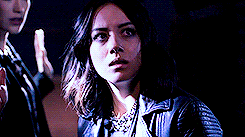 thesillybus:Daisy Johnson in Agents of SHIELD: ‘Let Me Stand Next to Your Fire’