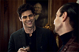 alec-magnvs:Alec Lightwood smiling in 3.02 (♥ω♥*)