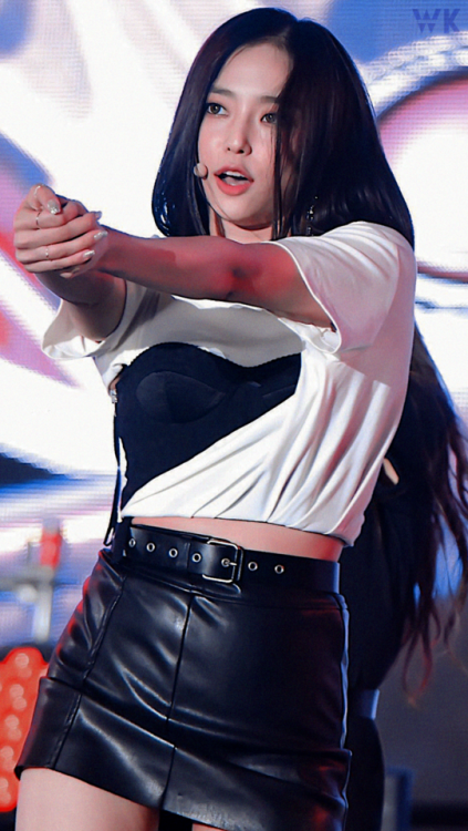 『YEEUN』!clcsaved? reblog or like© fantaken owner