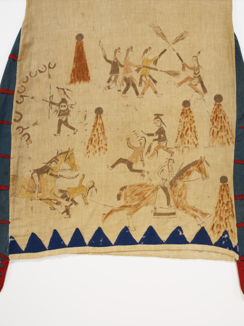 fashionsfromhistory:Dress painted with battle exploitsprobably Siha Sapa Lakota (Blackfoot Sioux)c.1