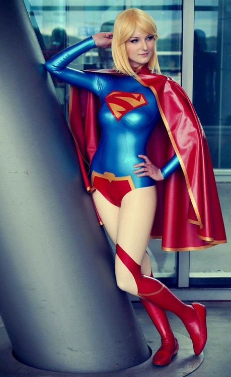 kinkygoethe:Super Girl!by Lulu Nyan