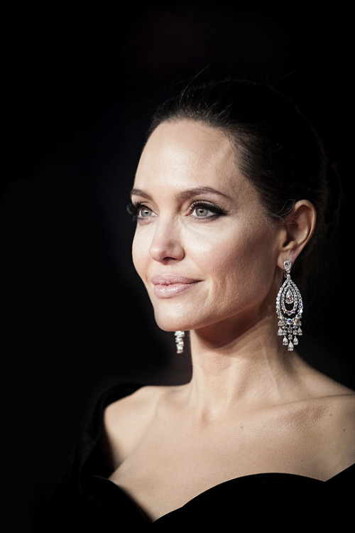 alexstewart:Angelina Jolie at The BAFTA Film Awards 2018 in London, February 18th 2018