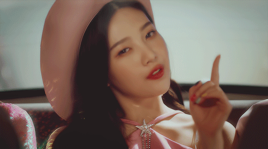 jwoys: joy :: ‘umpah umpah’ mv