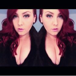 thechelseasmilex:  #tbt This isn’t even from that long ago but my hair &amp; makeup was fucking fierce 👯 #throwback #throwbackthursday #selfie #redhair #redhead #dyed #dyedhair #dyedgirls #dyeddollies #pinup #pale #paleskin #makeup #makeupaddict