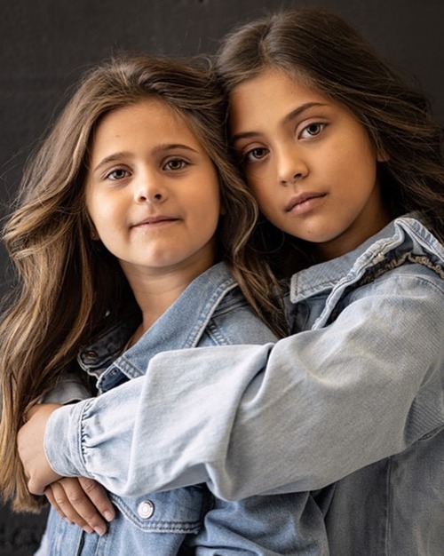 A M E I L A + A L E S S I A || HMA @anetka_mua #sisters #love #beauty #beautifulfaces #doubledenim #