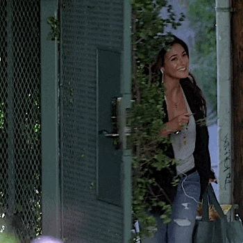Emmanuelle Chriqui’s cleavage on Entourage