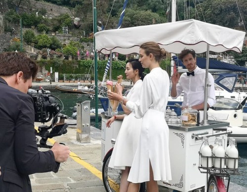 andreaamadei87: Il gelato unisce il mondo. In questo scatto rubato sul set della campagna @iwcwatche