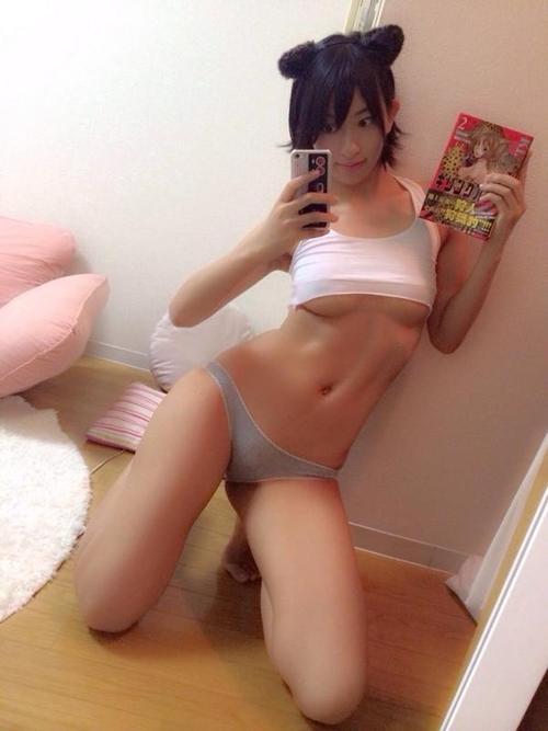 Porn photo sexygirltokyo:  “: 腹筋と腰肉のバランスは今がちょうどいい感じかな？