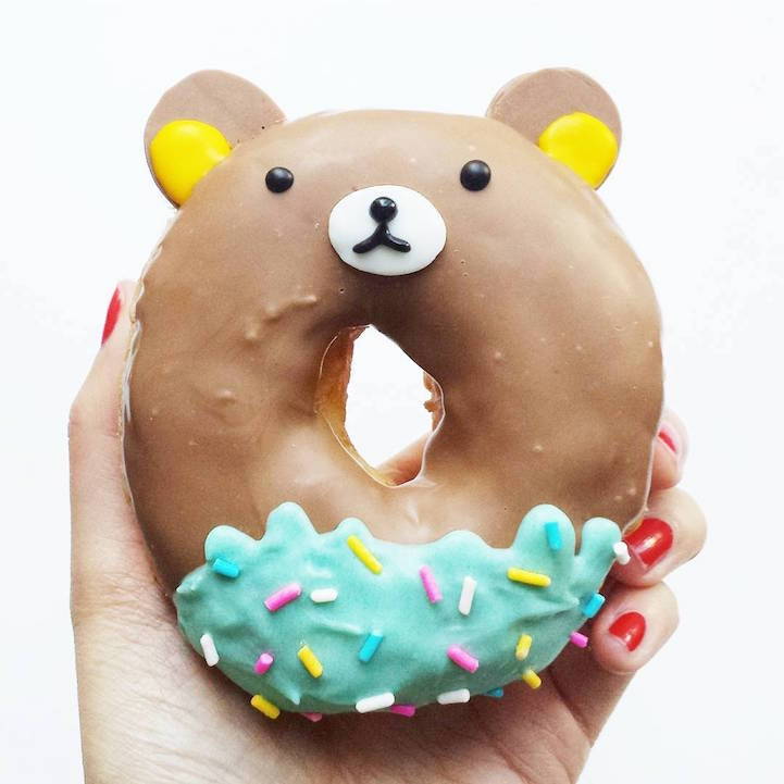 sweetoothgirl:    Delectable Doughnuts That Are Almost Too Cute to Eat… Almost