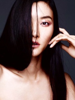 versacewoman:  Ji Hye Park and Karmay Ngai by Ben Hassett for Vogue China May 2015