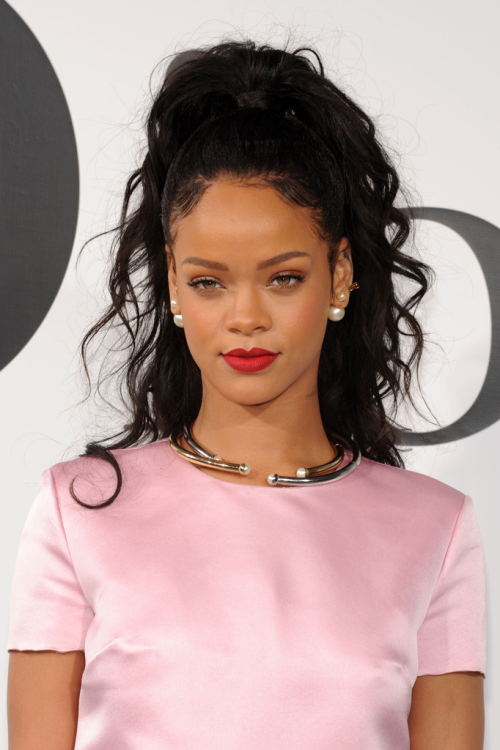 celebstarlets:  5/7/14 - Rihanna at the porn pictures