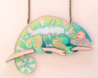 geekstudio: Acrylic nature statement necklaces from chescatheillustrator