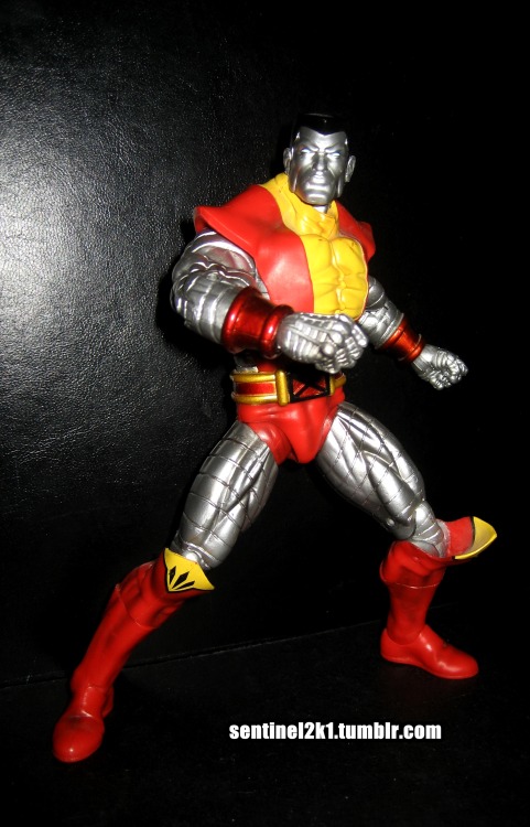 Marvel Select: ColossusThe design of this Marvel Select figure really takes me back to the 90s’ when