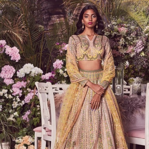 Au Revoir Phool Mahal by Falguni and Shane | Bridal Couture 2019Photography | Sumit GhagModels | Div