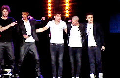 frenchlovetw:  AU meme → The Wanted get