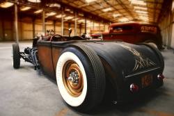 morbidrodz:  Follow this blog for more vintage cars, hot rods, and kustoms