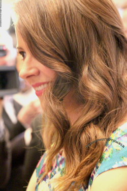 eyesofwitt:  Gorgeous Amy ~~ Person of Interest press line at Paley Center 4-13-15My personal pic, please do not remove my watermarks or repost, thank you.