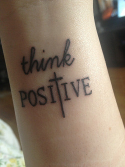 Think PosiTive en We Heart It. https://weheartit.com/entry/76051879/via/KeiyuOliveros