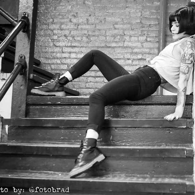 msjohannie:  Chillin’ ✌️ 📷 by @fotobrad / #Brooklyn