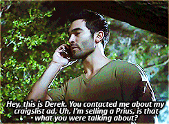 dylanships:   Teen Wolf AU: Autocorrect always fucks things up. Except when it doesn’t.