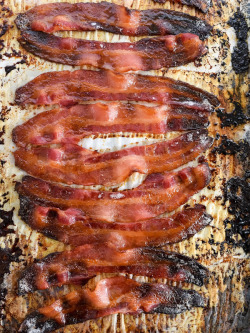 foodffs:  Brown Sugar Pecans and Sweet Bacon