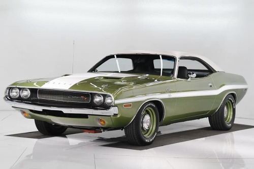 jacdurac: Beautiful 1970 Dodge Challenger …  383 Magnum  4spd