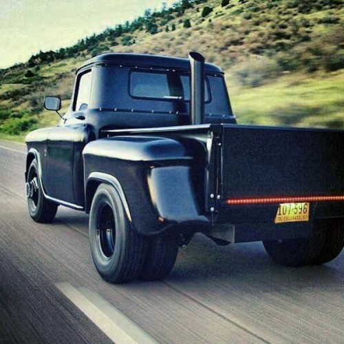 rebelmotorhead:  1957 Chevy 3200 with 6.6L LB7 Duramax  The things I’d do for this