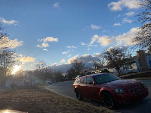 Another morning! Getting nice everyday! #dodge #chrysler #morning #spring #sun #wet #cold #sunrise #