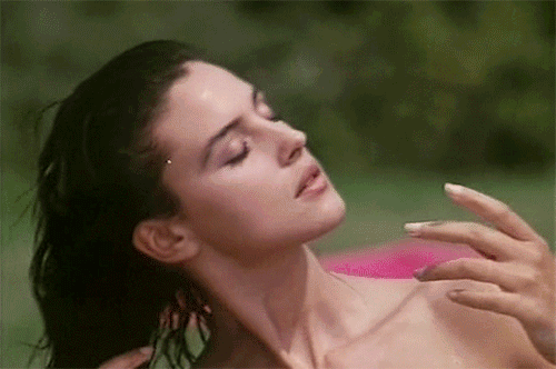 roseydoux:Monica Bellucci in Vita Coi Figli (1990)